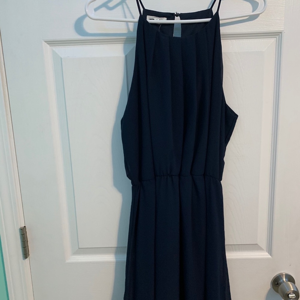 blue dress